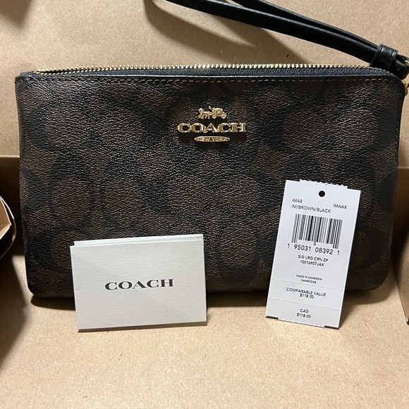 Brand New Coach Wristlet! Brown and black! - Picture 5 of 7